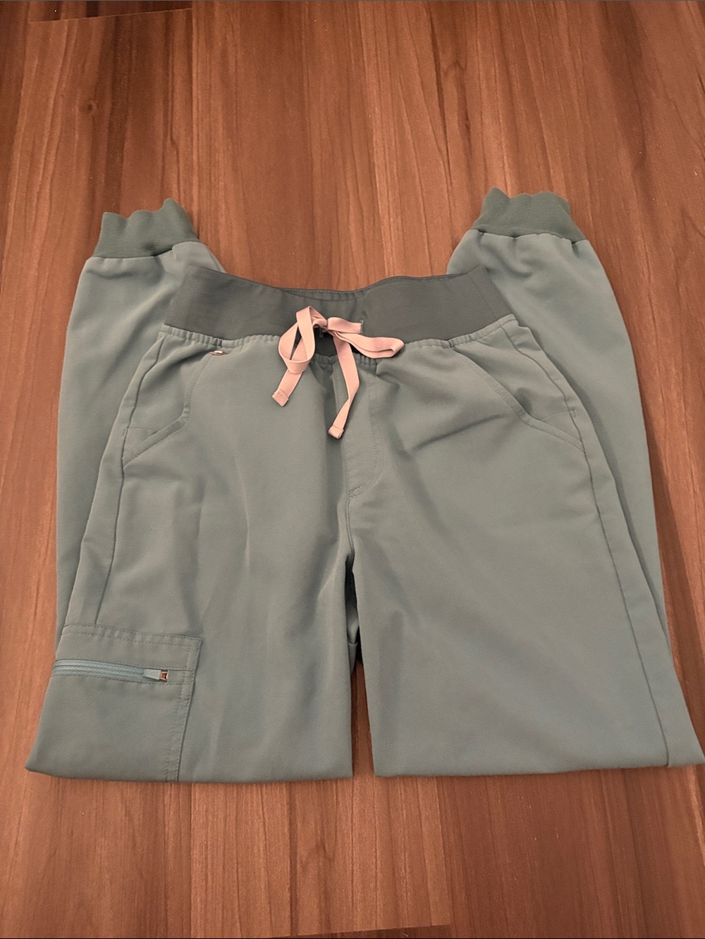 Figs Jogger Scrub Pants in Hydrogreen